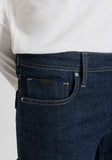 VAQUEROS TAPERED FIT «OZZY» DE TEJIDO ELÁSTICO CON LAVADO OSCURO