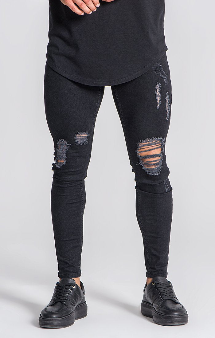 VAQUEROS NEGROS ROTOS GIANNI KAVANAGH – Urban - Main Image