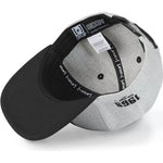 Gorra plana gris y negra snapback Snoopy Far Out NAW3 Peanuts de Capslab